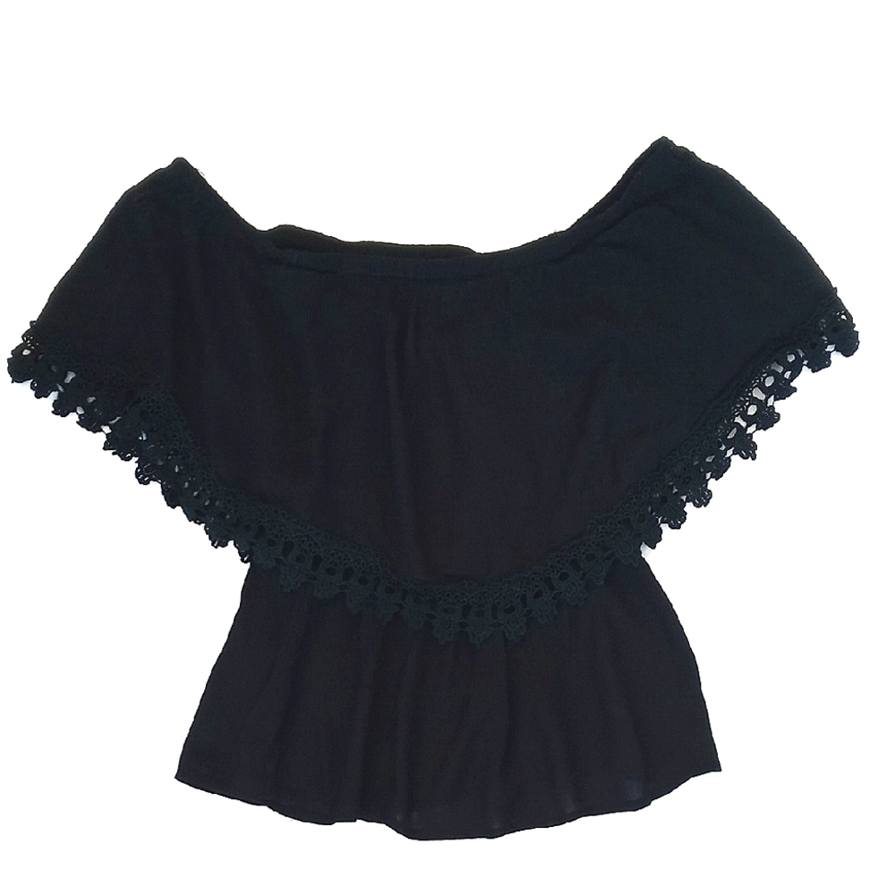 Lush Women’s Black Two Tiered Butterfly Laced Trim Top S